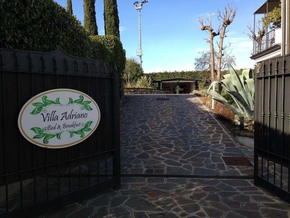 B&B Villa Adriano Desenzano del Garda Kültér fotó