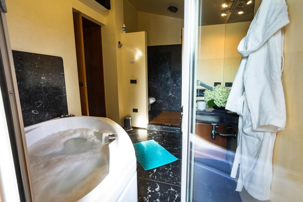 B&B Villa Adriano Desenzano del Garda Kültér fotó