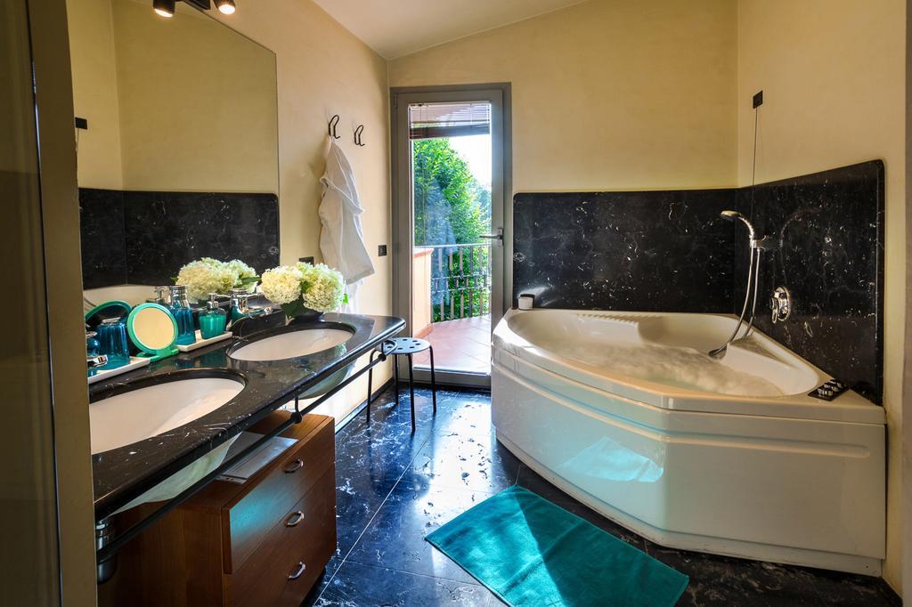 B&B Villa Adriano Desenzano del Garda Kültér fotó